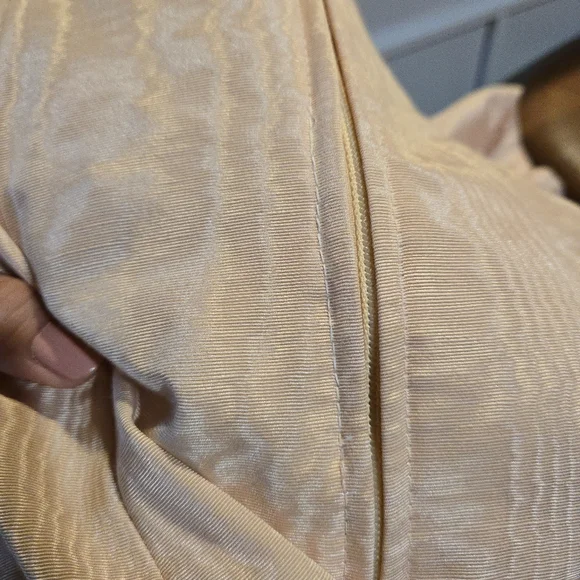 Vintage 1980s Karen Lucas NIKI Pink Off Shoulder Scalloped Formal Dress, SIZE 12 - Picture 15 of 16